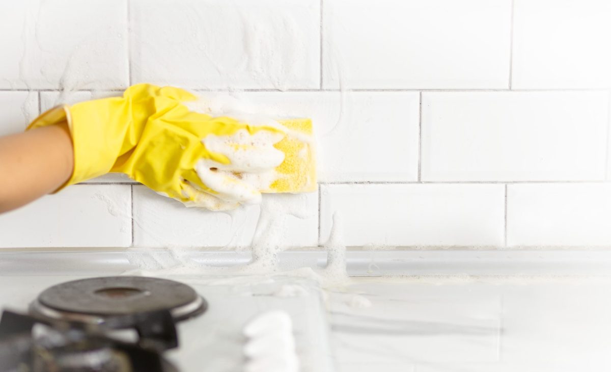 How to Remove Grout From Tile Surfaces